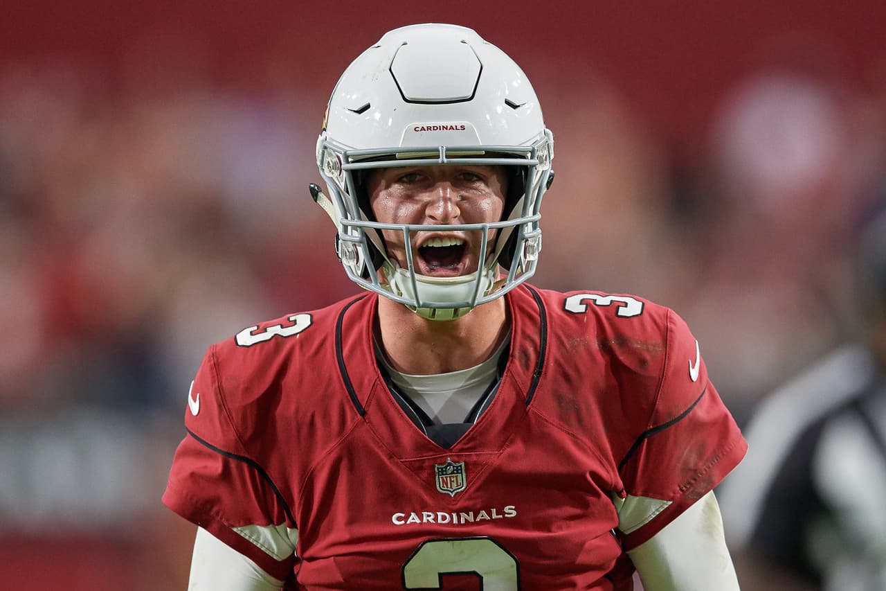 GLENDALE, AZ - OCTOBER 28: Arizona Cardinals quarterback Josh Rosen (3) reacts and celebrates with teammates after throwing a touchdown vs. San Francisco 49ers on October 28, 2018 at State Farm Stadium in Glendale, Arizona.