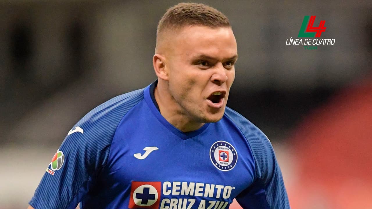 ¡No se va a China! ‘Cabecita’ Rodríguez se queda con el Cruz Azul