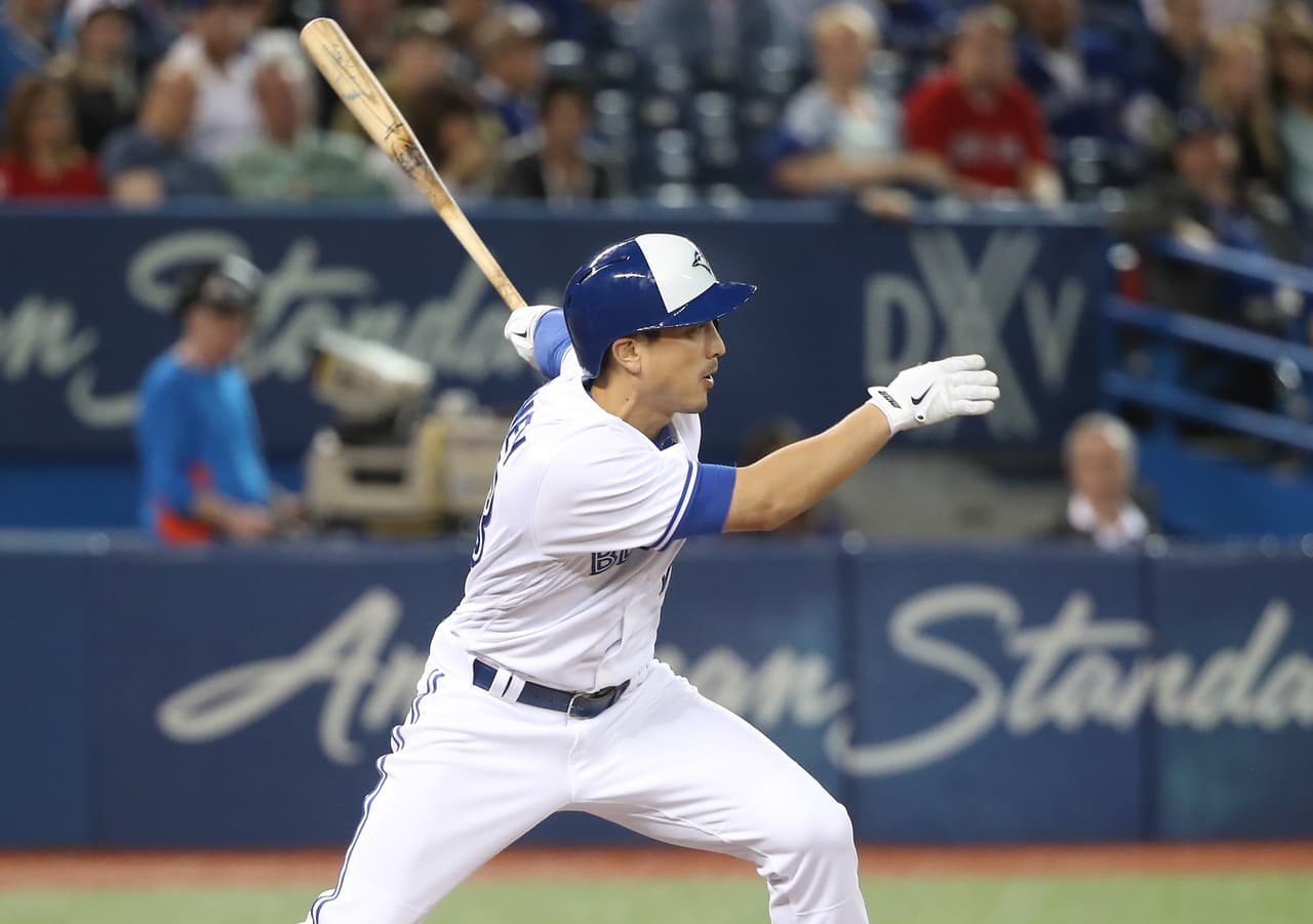 BOS 0 – 3 TOR: Darwin Barney impulsó 2 de las 3 carreras de su equipo con un sencillo en la tercera entrada.