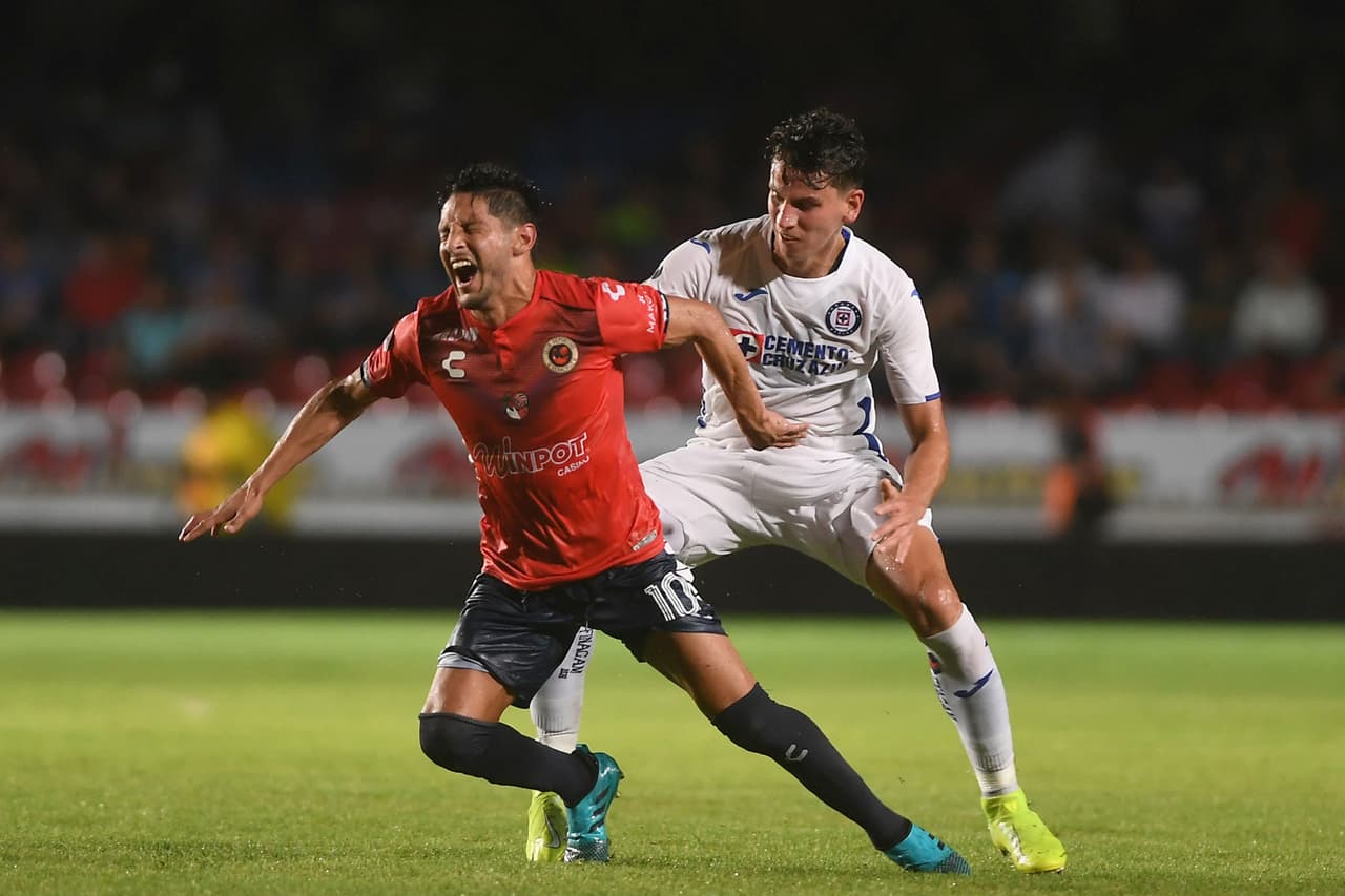 Niño ‘pone changuitos' para que Veracruz gane