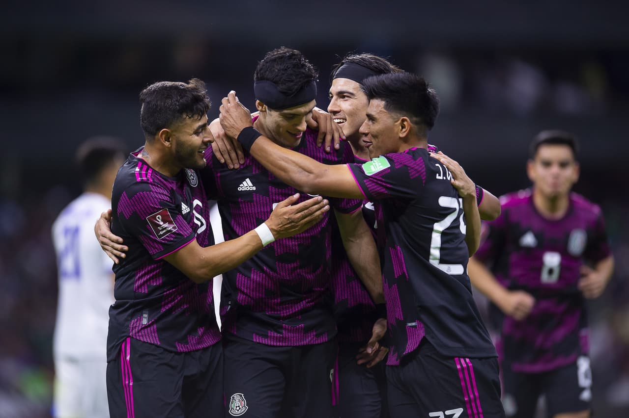 La clasificación de Concacaf rumbo a Qatar 2022 quedó de esta forma: Canadá primero; México segundo (ambos empatados en puntos con 28, pero mejor diferencia de goles para los canadienses); Team USA tercero y Costa Rica cuarto, lugar que obtiene el derecho de jugar la respesca.