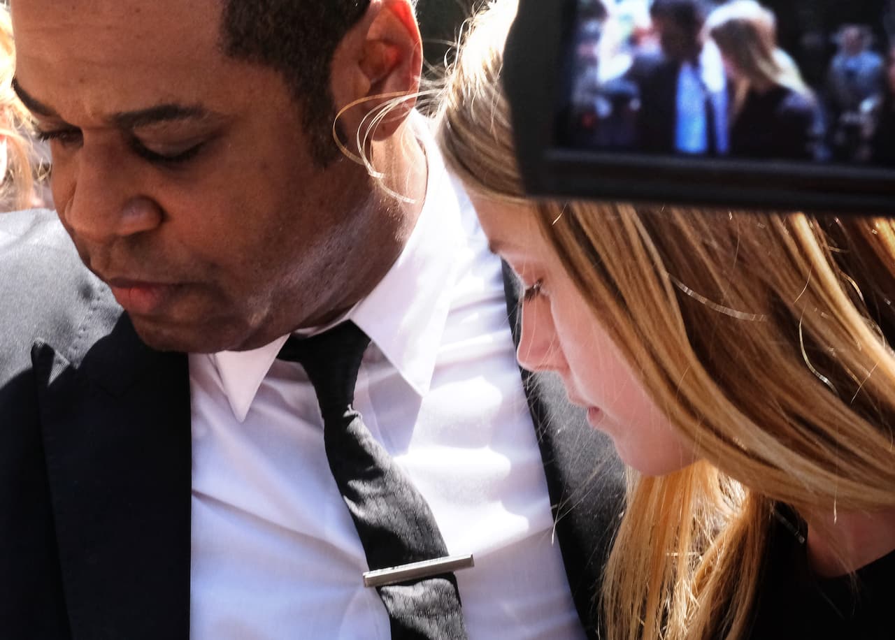 Los seguidores pidieron ‘igualdad’ en la represalias de los estudios WB, dado que Heard también fue arrestada en 2009 por conductas violentas.