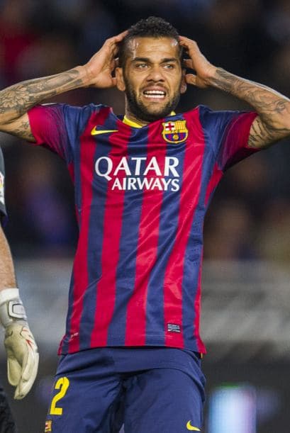 El futbolista brasileño Dani Alves es otro aficionado a los tatuajes.