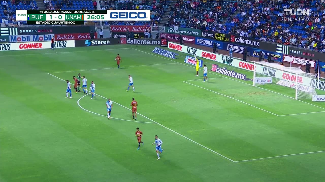 ¡TIRO ATAJADO! disparo por Rogério.