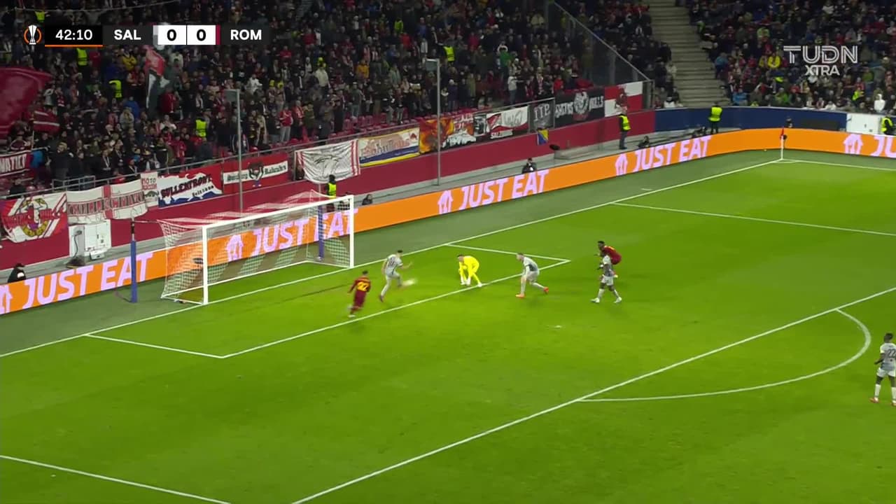 ¡TIRO ATAJADO! disparo por Tammy Abraham.