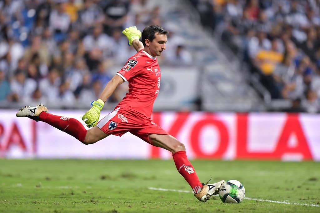 Compatriota de Marchesín, Marcelo Barovero, cancerbero del Monterrey, es otro de los guardametas foráneos de calidad en la Liga MX. El argentino de Rayados. El pasado año futbolístico se perdió únicamente dos partidos y consumió una gran cantidad de minutos para los regios, sinónimo de rentabilidad.