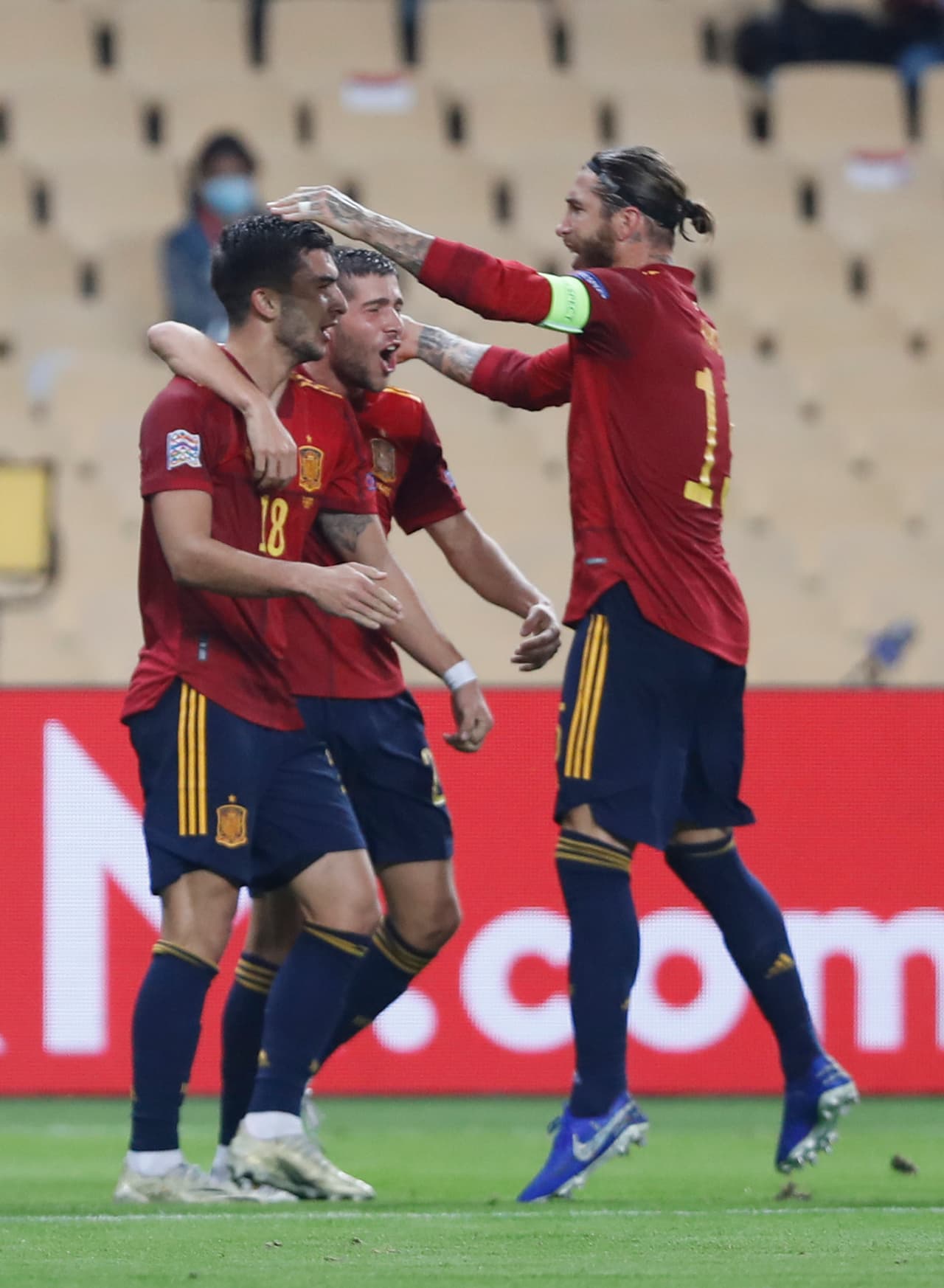 Morata (17’), Torres (33’, 55’, 71’), Hernández Cascante (38’) y Oyarzabal (89’) se sirvieron con la ‘cuchara grande’ en la tremenda goliza.