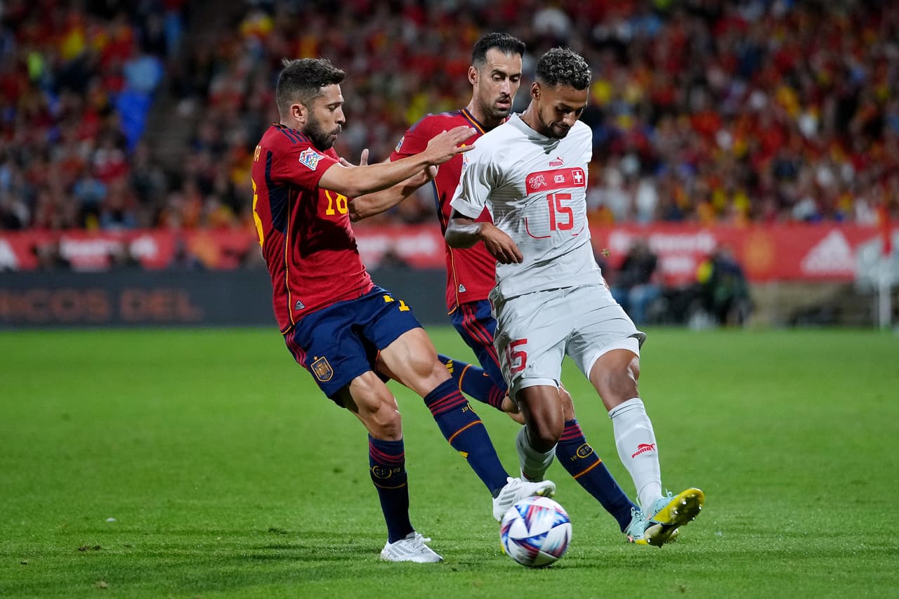España sufrió una dolorosa derrota ante Suiza y dejó escapar la posibidad de depender de sí mismos para clasificar al Final Four.