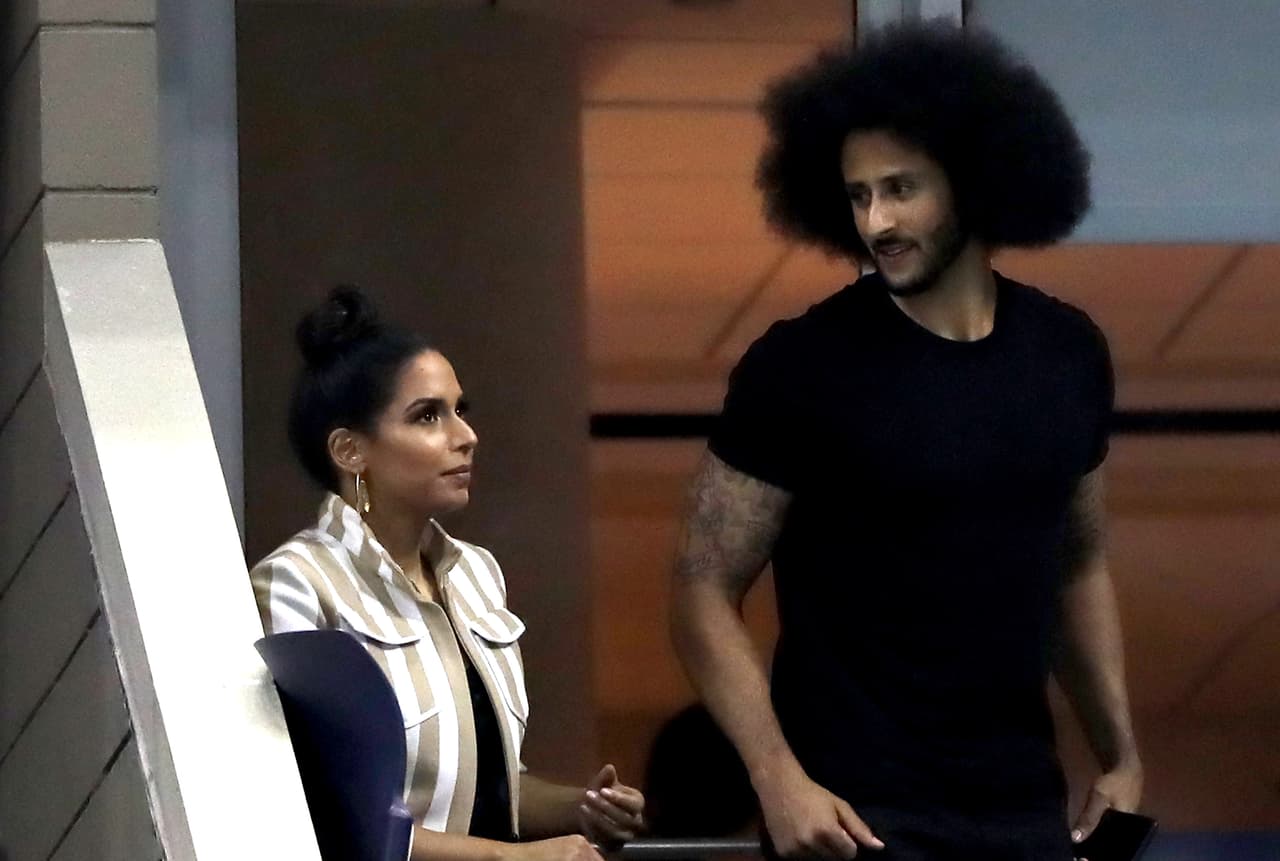 El otrora quarterback de los San Francisco 49ers y ahora activista social, Colin Kaepernick.