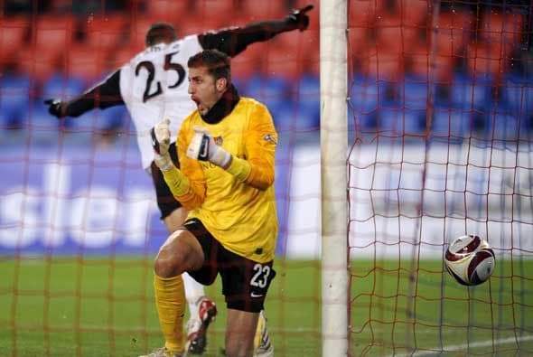 El Fulham le ganó al Basilea y lo desplazó del segundo lugar. Los ingleses clasificaron y eliminaron a los suizos.