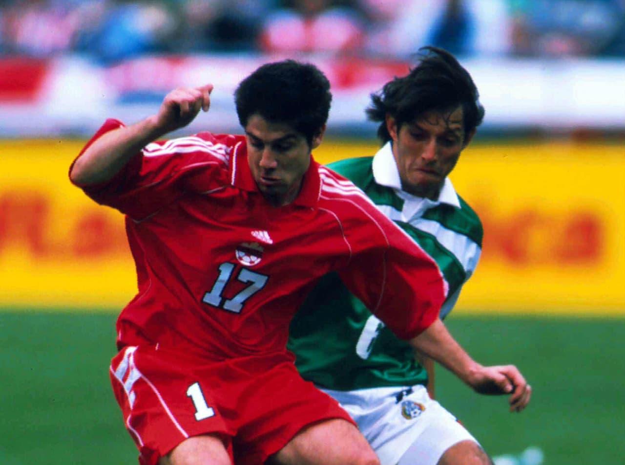 Los mexicanos fallaron varias llegadas en ataque, la ventaja era mínima y esto lo aprovecharían los canadienses, quienes empatarían al 83 por conducto de Carlo Corazzin.
<br>