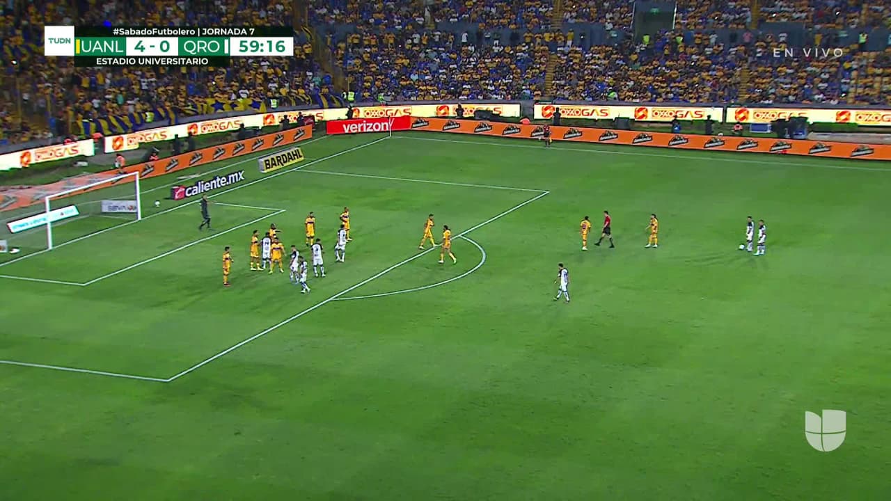 ¡TIRO ATAJADO! disparo por Jordan Sierra.