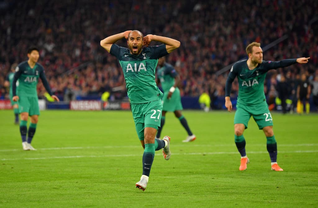 Una actuación milagrosa, providencial, para la eternidad, así fue el triplete que marcó Lucas Moura a favor del Tottenham Hotspur en la Vuelta de las Semifinales de la Liga de Campeones ante el Ajax. Moura anotó a los 55, 59 y 96 minutos los goles que le sacan de la bolsa el boleto a la Final a los Holandeses. Estas son las imágenes de esa proeza.