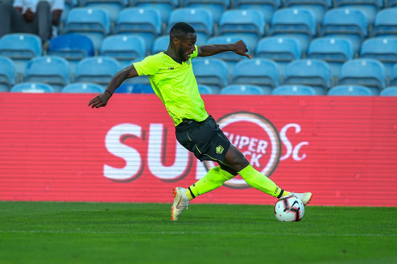 Al joven francés Jonathan Bamba lo estarían siguiendo de la Bundesliga. Schalke 04 y Wolfsburgo suenan como posibles destinos.