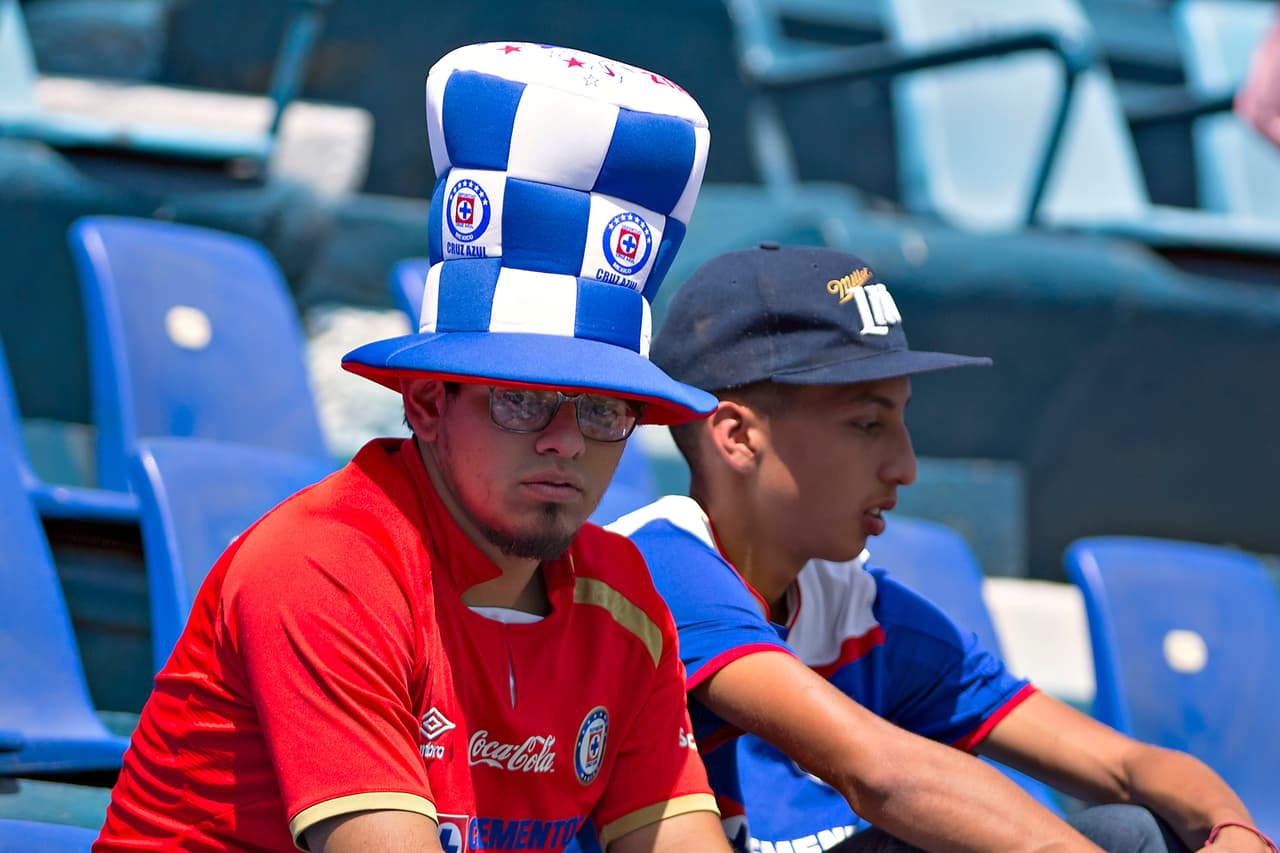 Así se vivió el colorido de la afición en la Jornada 17 del Clausura 2016, con los seguidores a lo largo de los estadios de la Liga MX