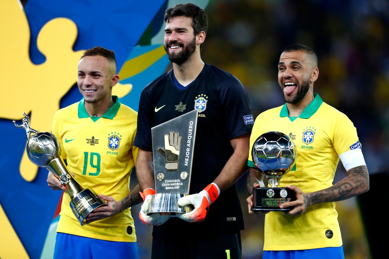 Dani Alves destacó la forma de salir campeón de Brasil: "Hemos construido algo juntos"