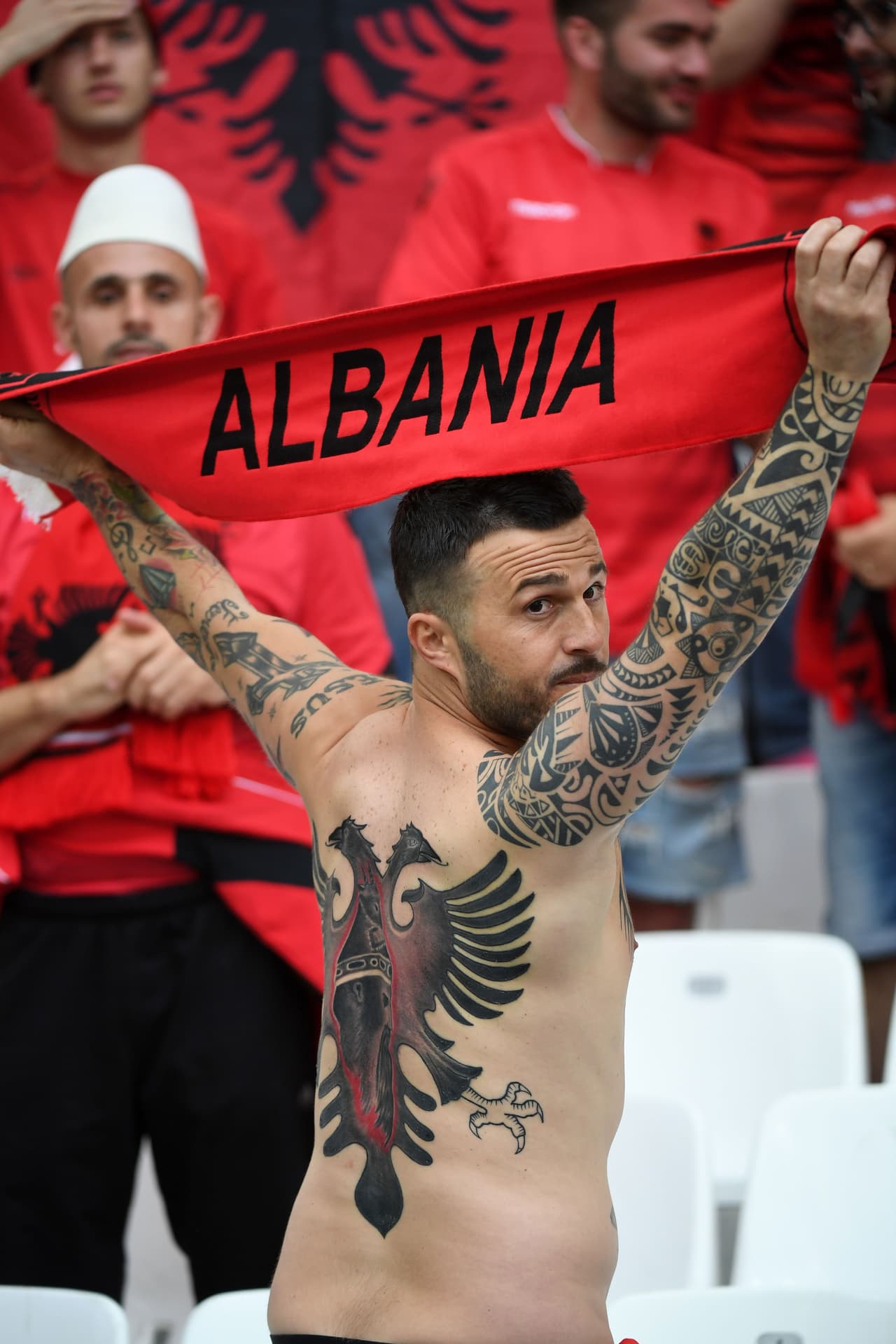 Este fan sí que lleva a su equipo hasta en la piel.