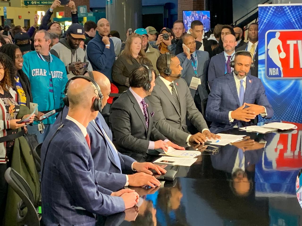 La edición 68 del NBA All-Star Game se disputará en el Spectrum Center de Charlotte, enfrentándose el Team LeBron y el Team Giannis. Así se vivieron los minutos previos.