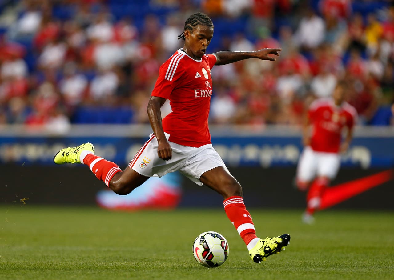 De 23 años, Semedo debutó como profesional en 2011 pero solo hasta 2015 fue promovido al primer equipo de Benfoca de Portugal.