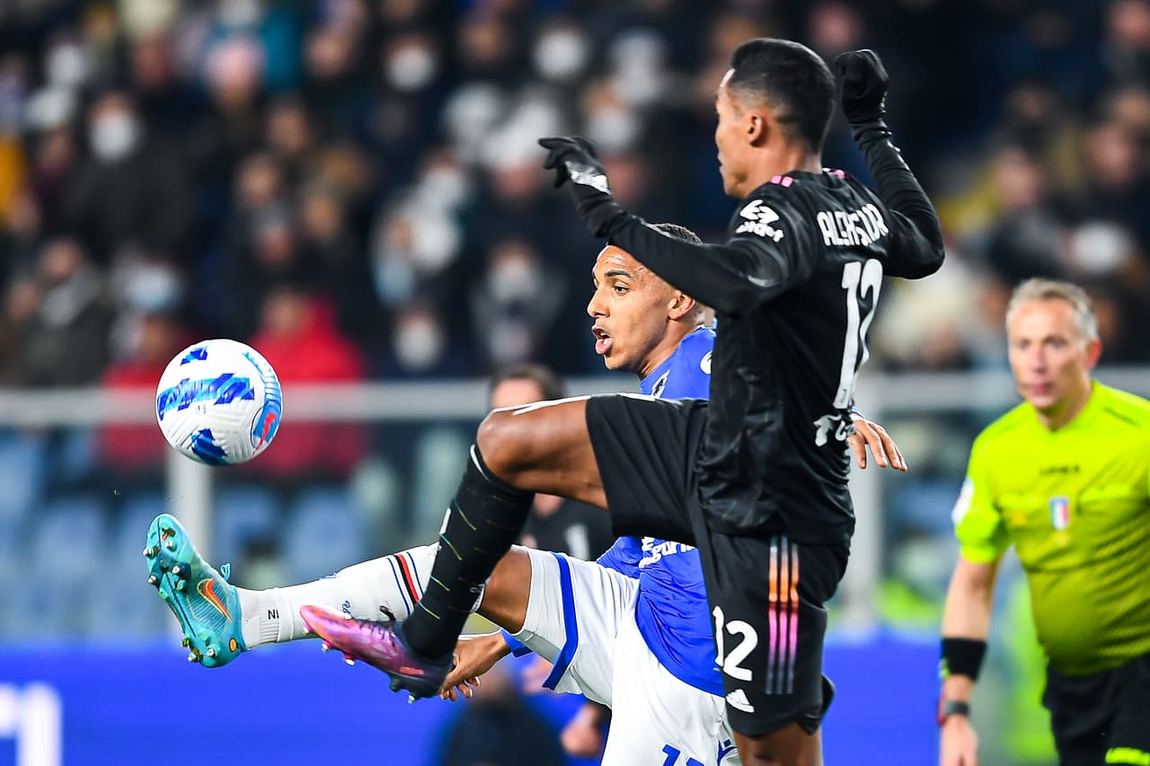 Álvaro Morata marcó un doblete en la victoria por 3-1 de la Juventus sobre la Sampdoria, que mete presión a los punteros de la Serie A.