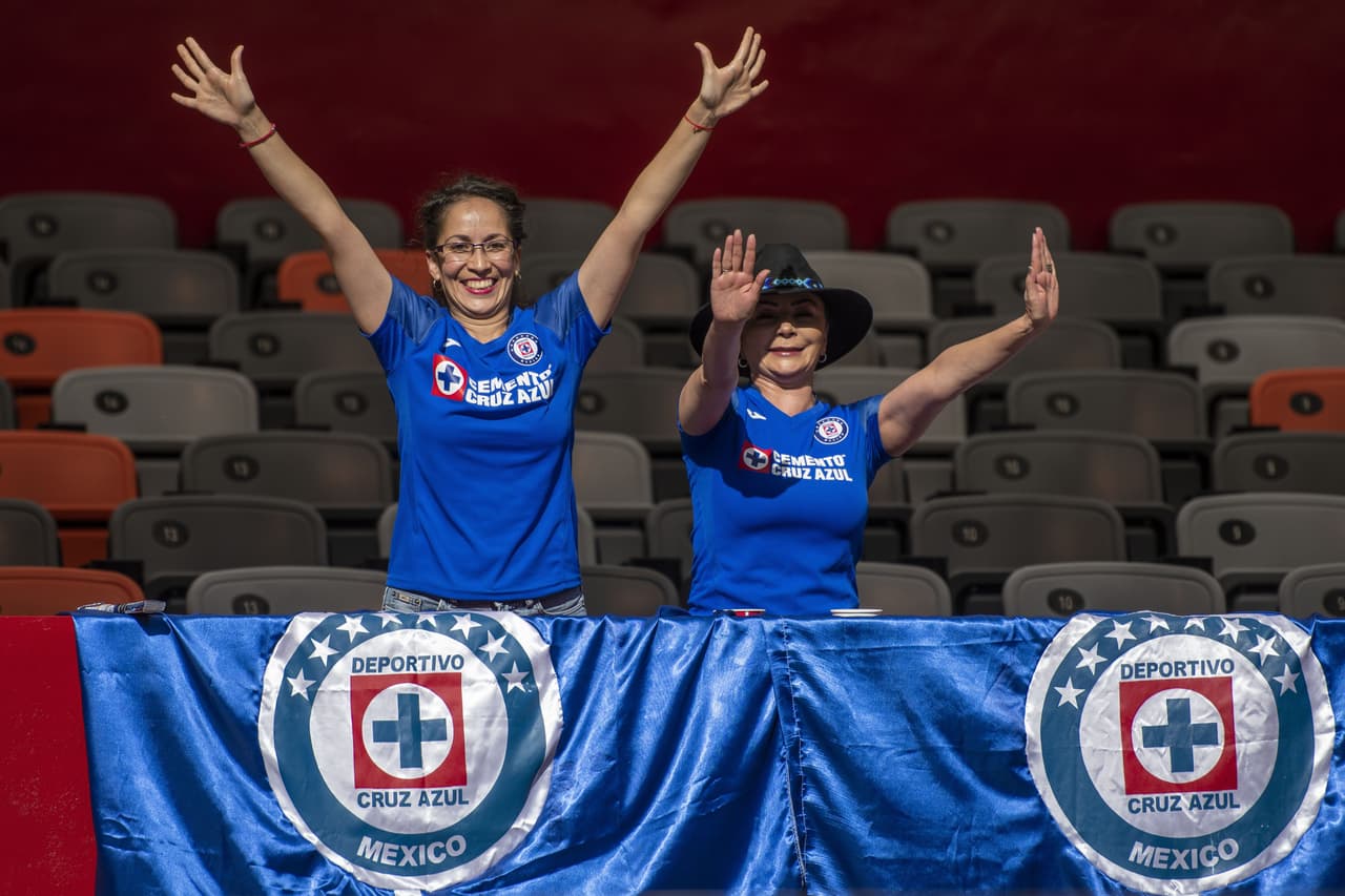 Llega la tarde en coapa y el Cruz Azul se prepara en el Azteca para jugar frente al Morelia.