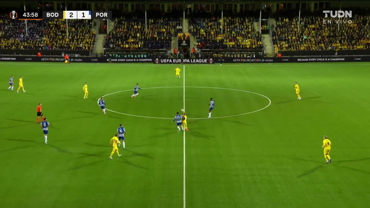 ¡TIRO ATAJADO! disparo por Samu Omorodion.