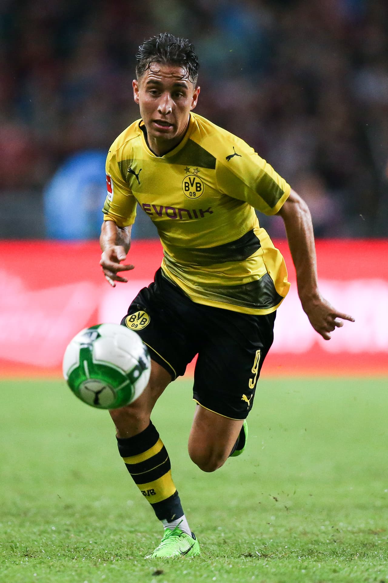 El joven Emre Mor, del Borussia Dortmund, estaría en la carpeta de contrataciones del Inter de Milán.