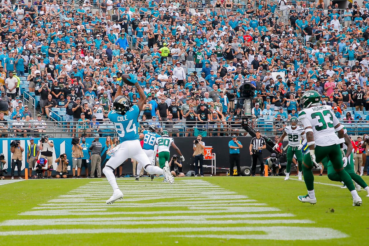 Los pateadores fueron protagonistas, pero las clásicas atrapadas y tacleadas forman parte de las mejores fotos en la Semana 8.
