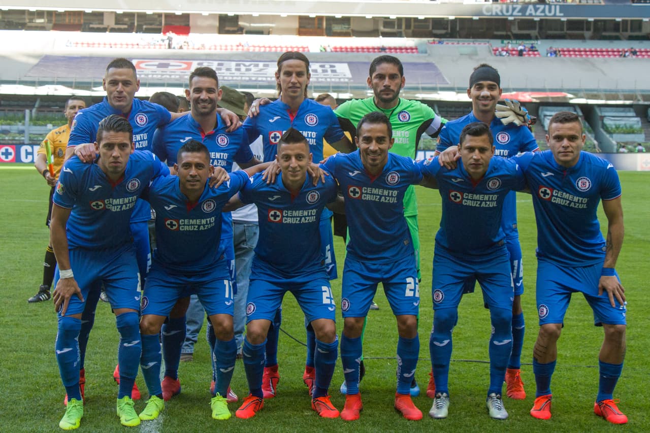 Cruz Azul rompió el mercado de invierno de la Liga MX con 27,3 millones de dólares en gastos, incluyendo a jugadores como el peruano Yoshimar Yotún y el portugués Stephen Eustáquio.