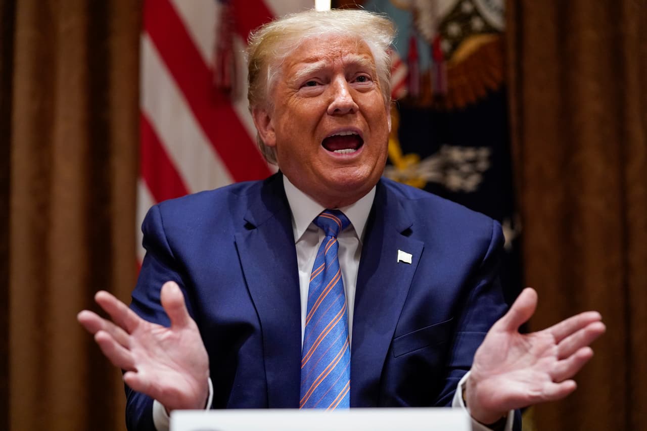 Trump apoya regreso de Kaepernick a la NFL "si lo merece"