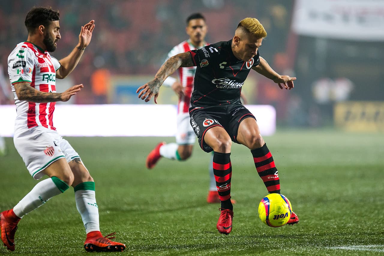 El duelo entre Tijuana y Necaxa tuvo pocas llegadas a gol, y el juego estuvo trabado en el medio campo.