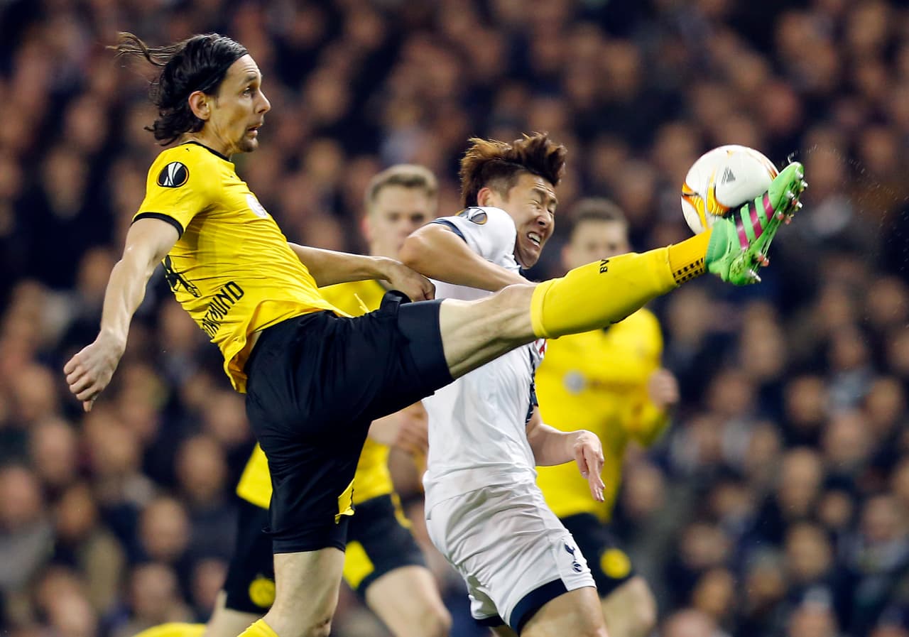 Neven Subotic no pasó las pruebas para pasar del Borussia Dortmund al Middlesbrough inglés por 10 millones de euros en 2016. El jugador fue cedido tras esto al Colonia.