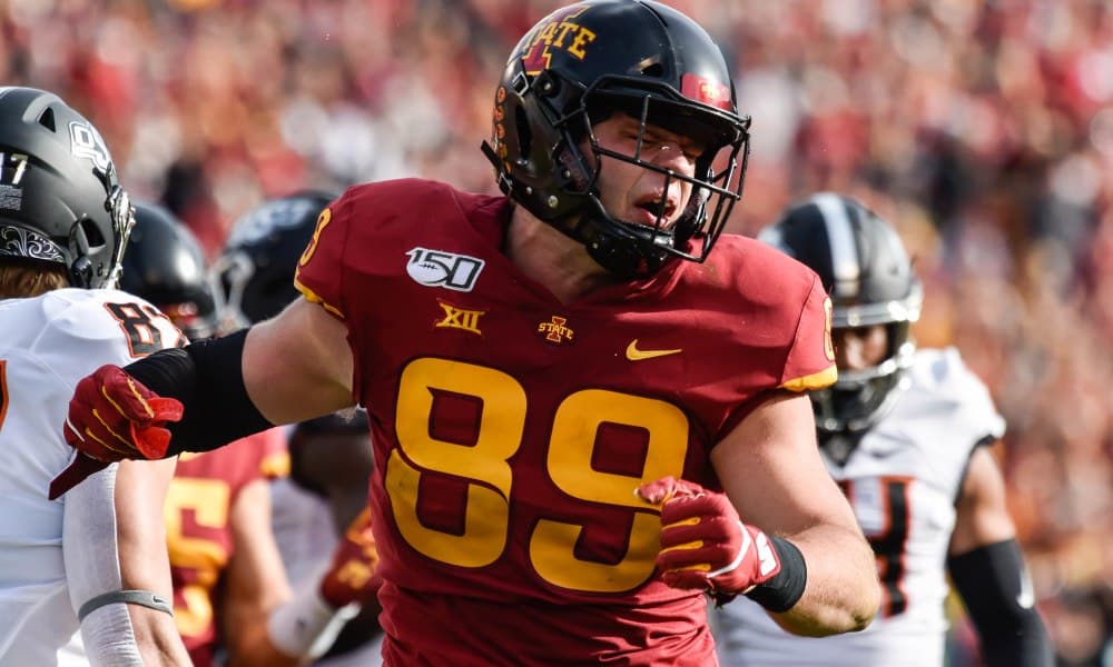 Matt Leo, jugador australiano de rugby que fue transferido a los Cyclons de Iowa State. Hoy forma parte de los Philadelphia Eagles.