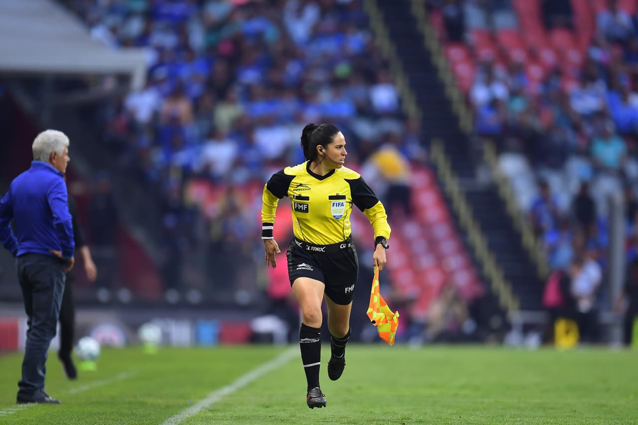 Ricardo 'Tuca' Ferretti se estrenó como director técnico de Cruz Azul y se lleva la victoria que necesitaban los 'cementeros' para pelear posiciones de repechaje y de paso, el estratega consigue su quinta victoria en su partido de presentación al frente de un equipo de la Liga MX.
