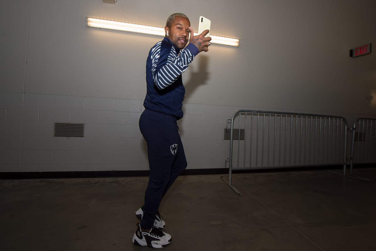 Este fue el ambiente dentro y fuera del Childrens Mercy Spark Stadium, en Kansas City, Kansas, para presenciar el partido de Vuelta de las Semifinales de la Concacaf Champions League entre Sporting Kansas City y Rayados del Monterrey en medio de una noche fría.