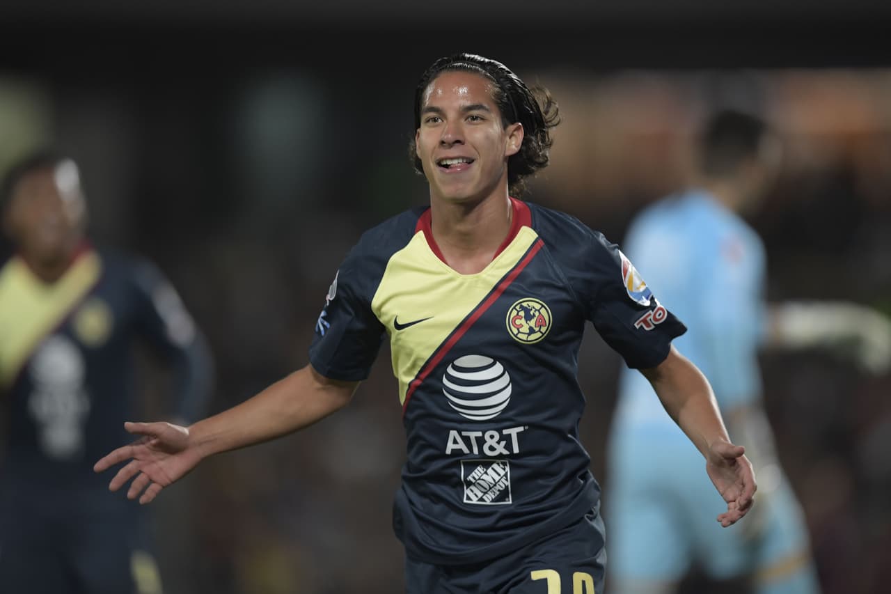 <b>Diego Lainez: 9.</b> El joven delantero deconstruyó el partido cuando el América más lo necesitaba. Abrió el marcador en el Olímpico Universitario.