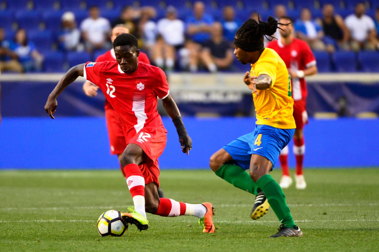 Si bien el rival de turno, Guyana Francesa, no tiene un gran peso internacional, la titularidad de Davies le permitió fluir en un torneo de este nivel.