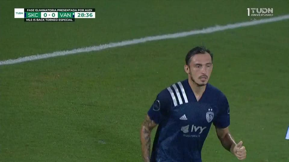 Tiro desviado de Roger Espinoza