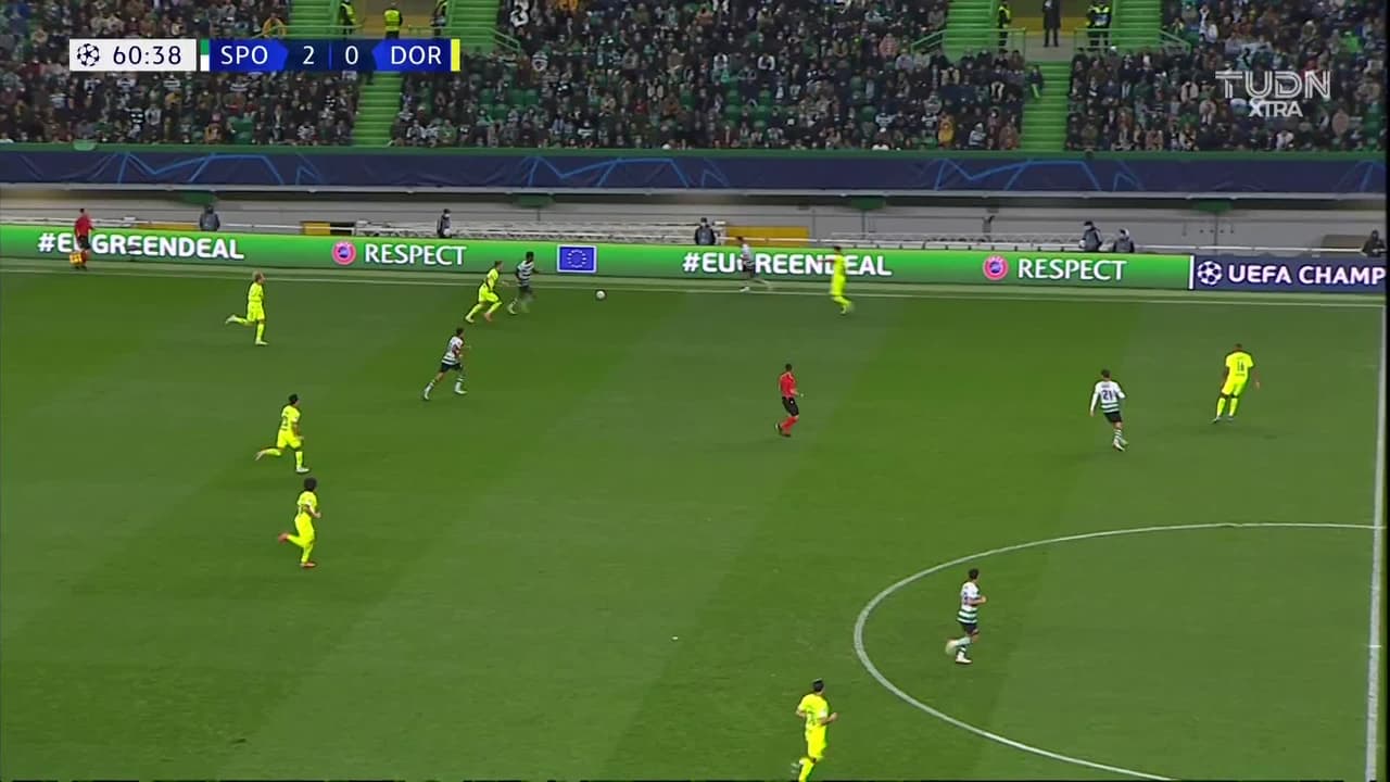 ¡TIRO ATAJADO! disparo por Pedro Goncalves.