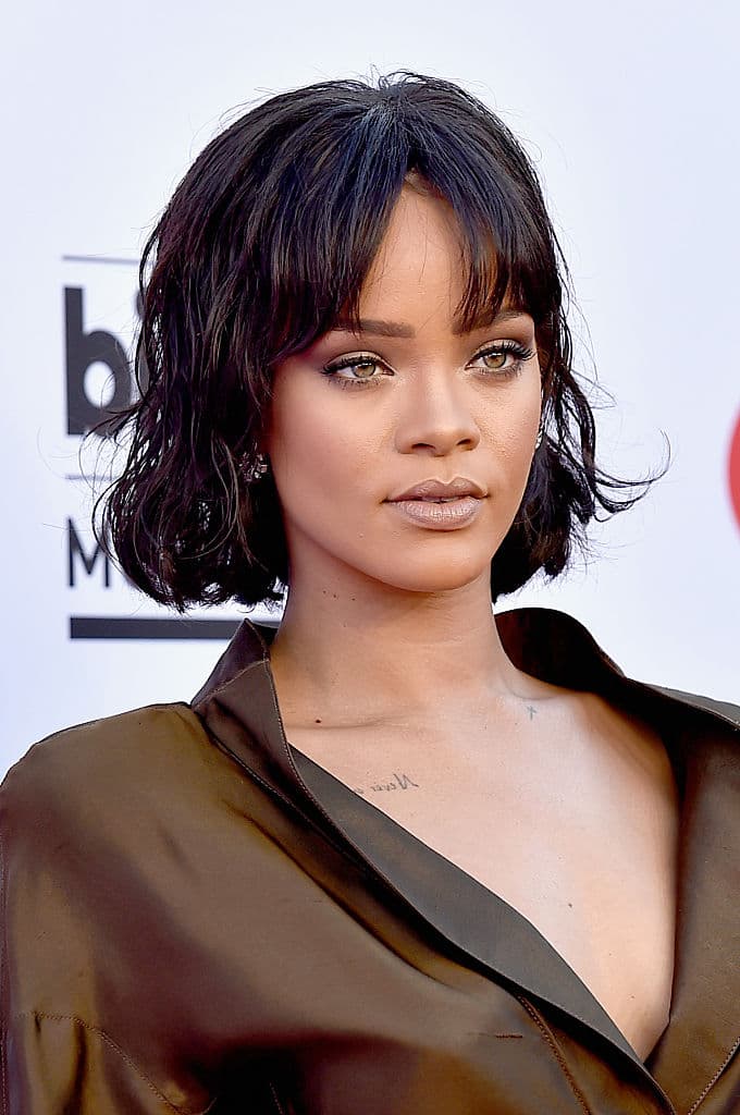 Tras estos dos grandes éxitos, en el 2020, Rihanna presentó Fenty Skin, su marca de productos para el cuidado de la piel.
<br>