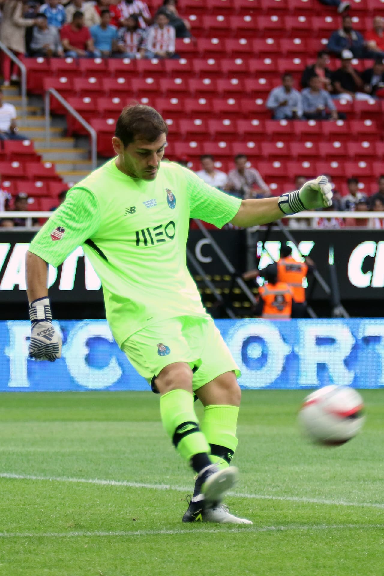 Iker Casillas sólo jugó los primeros 34 minutos del encuentro.