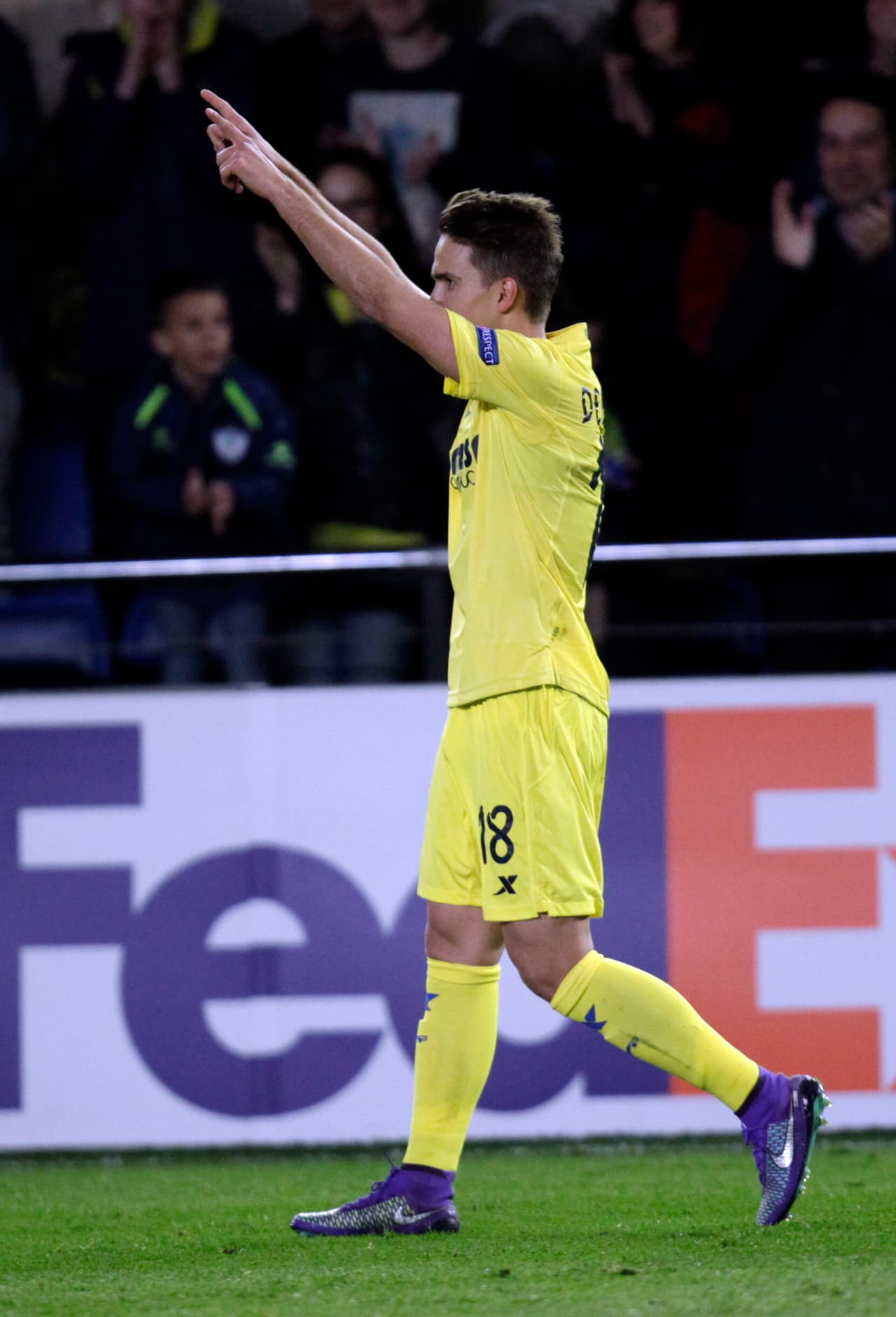 Aunque pasó por el Barcelona B, 
<b>Denis Suárez </b>se marchó sin llegar al primer equipo para jugar con Sevilla y luego en Villarreal.