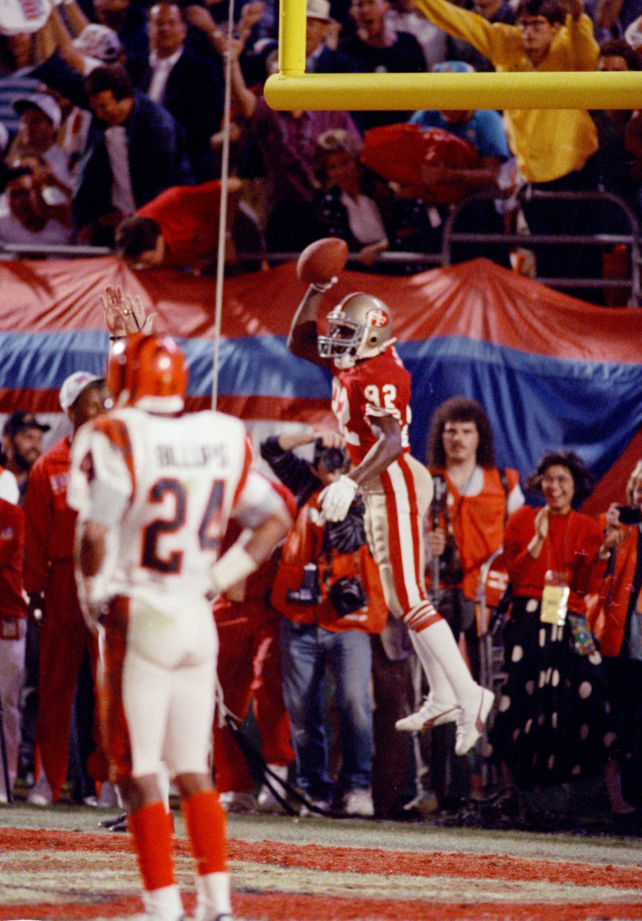 <b>4) XXIII (1988) 49ers 20-16 Bengals:</b> Para muchos el primer clásico instantáneo en un SB. Joe Montana guió un drive de 92 yardas que derivó en pase de TD para ganar el juego a John Taylor restando 34 segundos.