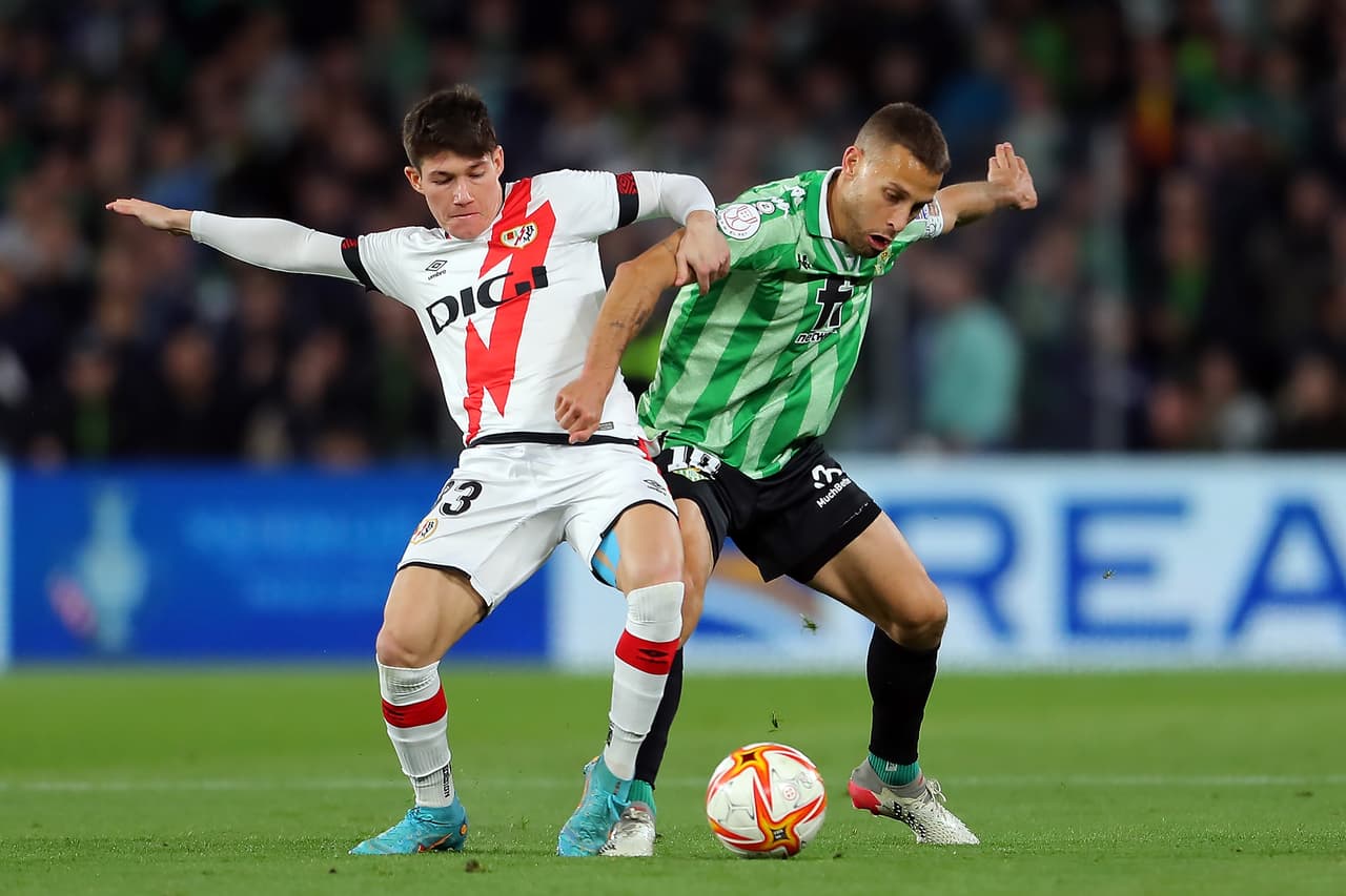 Betis elimina al Rayo Vallecano con gol de último minuto y se mete a la Final de la Copa del Rey donde enfrentará al Valencia.