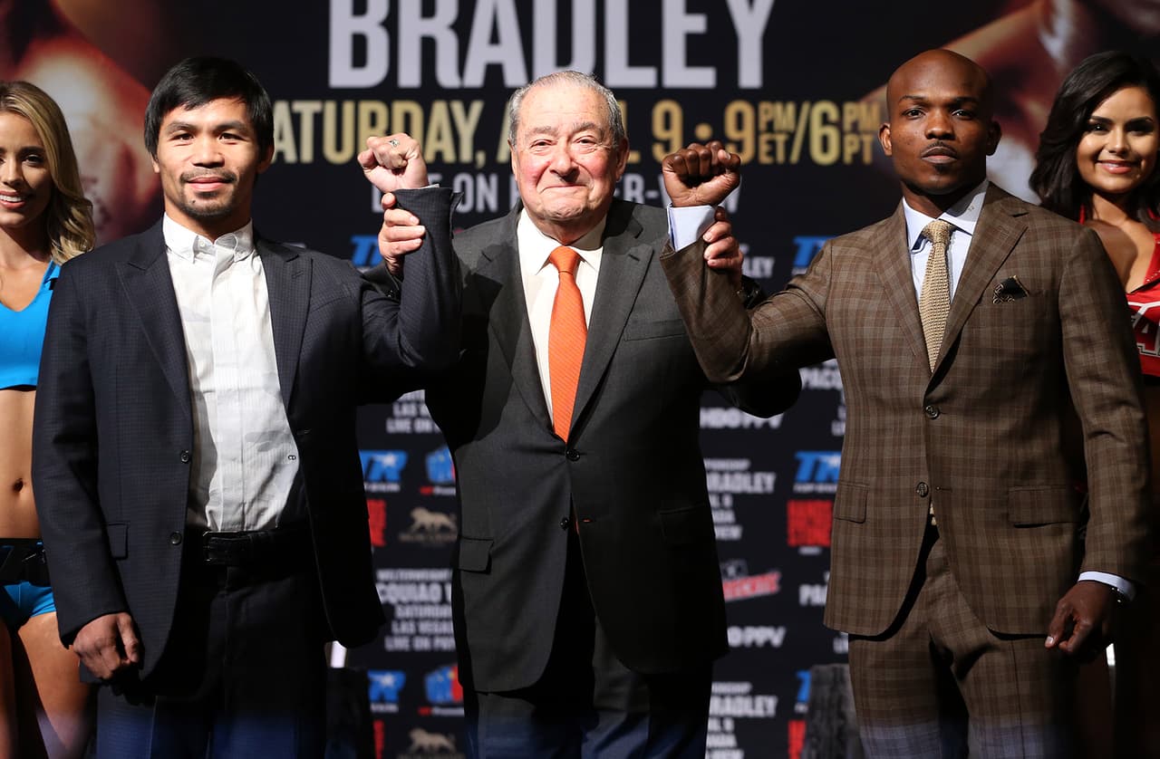 Manny Pacquiao cerraría su carrera contra Timothy Bradley, después se dedicaría a la política.