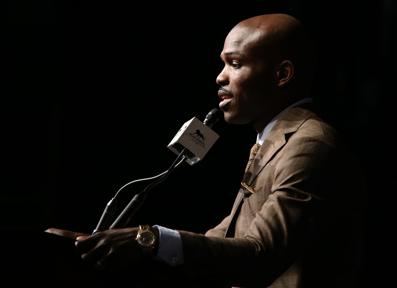 "Gracias a mi equipo, a Teddy por estar aquí, él ya no hacía esto, desde el fondo de mi corazón doy gracias, no sólo crecí como boxeador, también como persona", Bradley.