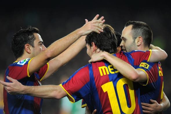 El argentino puso el 1-0 a un minuto de que llegara el medio tiempo.