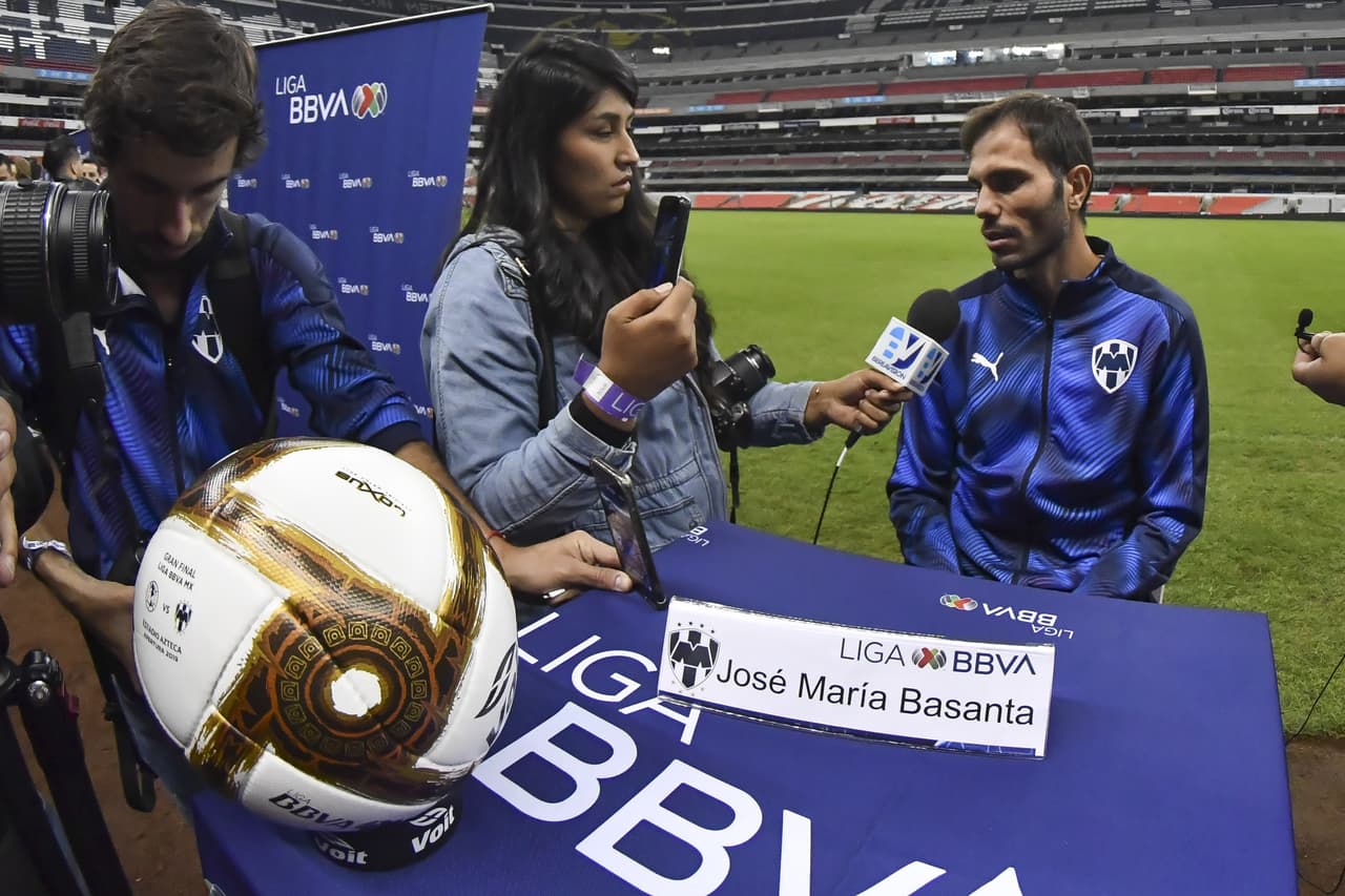 Técnicos y jugadores concedieron entrevistas en un ambiente relajado desde el Estadio Azteca.