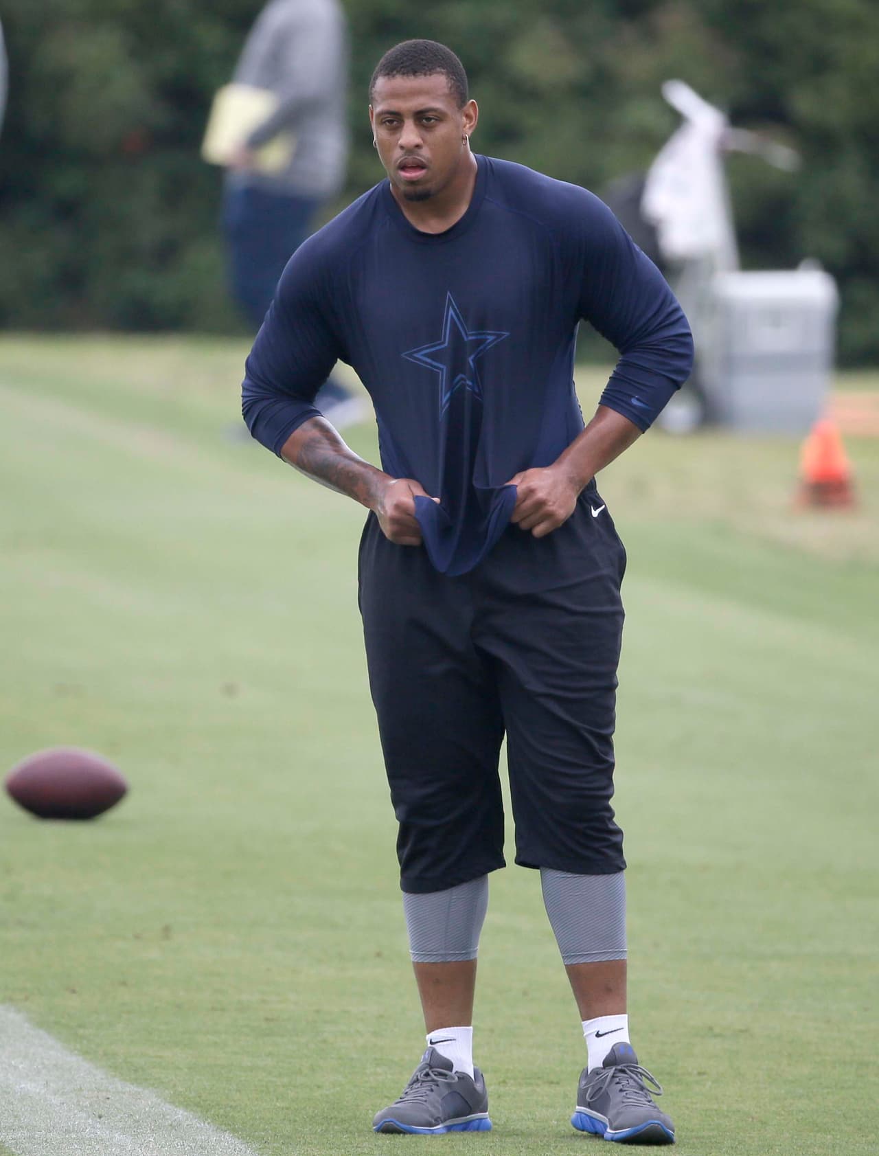 La meta de Greg Hardy es mantener a todos contentos en los Dallas Cowboys