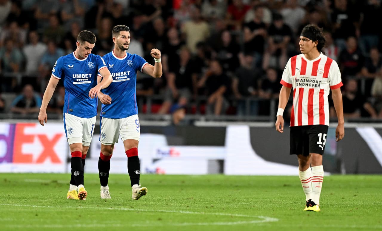 Rangers se impuso con un gol de Antonio Colak, quien aprovechó un error de la defensa del PSV Eindhoven.
